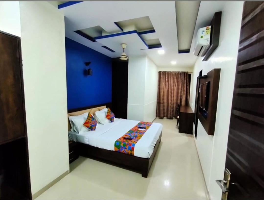 Trendy Hotel Adore Palace - Nearby Mumbai Airport & Bkc Visa Consulate, Mumbai